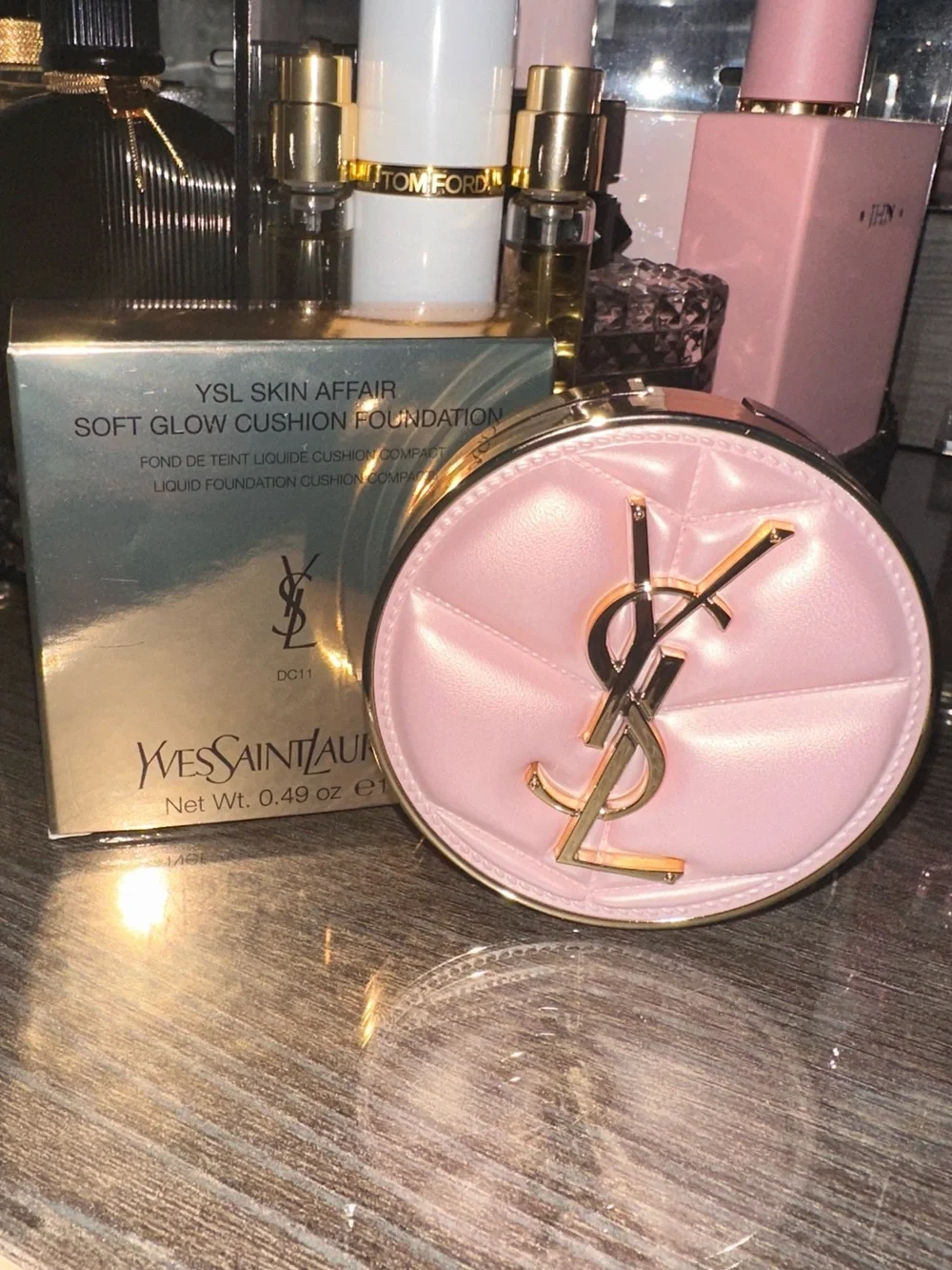 Yves Saint Laurent Skin Affair Soft Glow Cushion Foundation Color: DC11